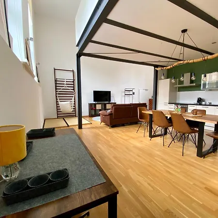 Cityloft Gold - Zentrum / 105qm / Inkl. Parkplatz / Netflix *